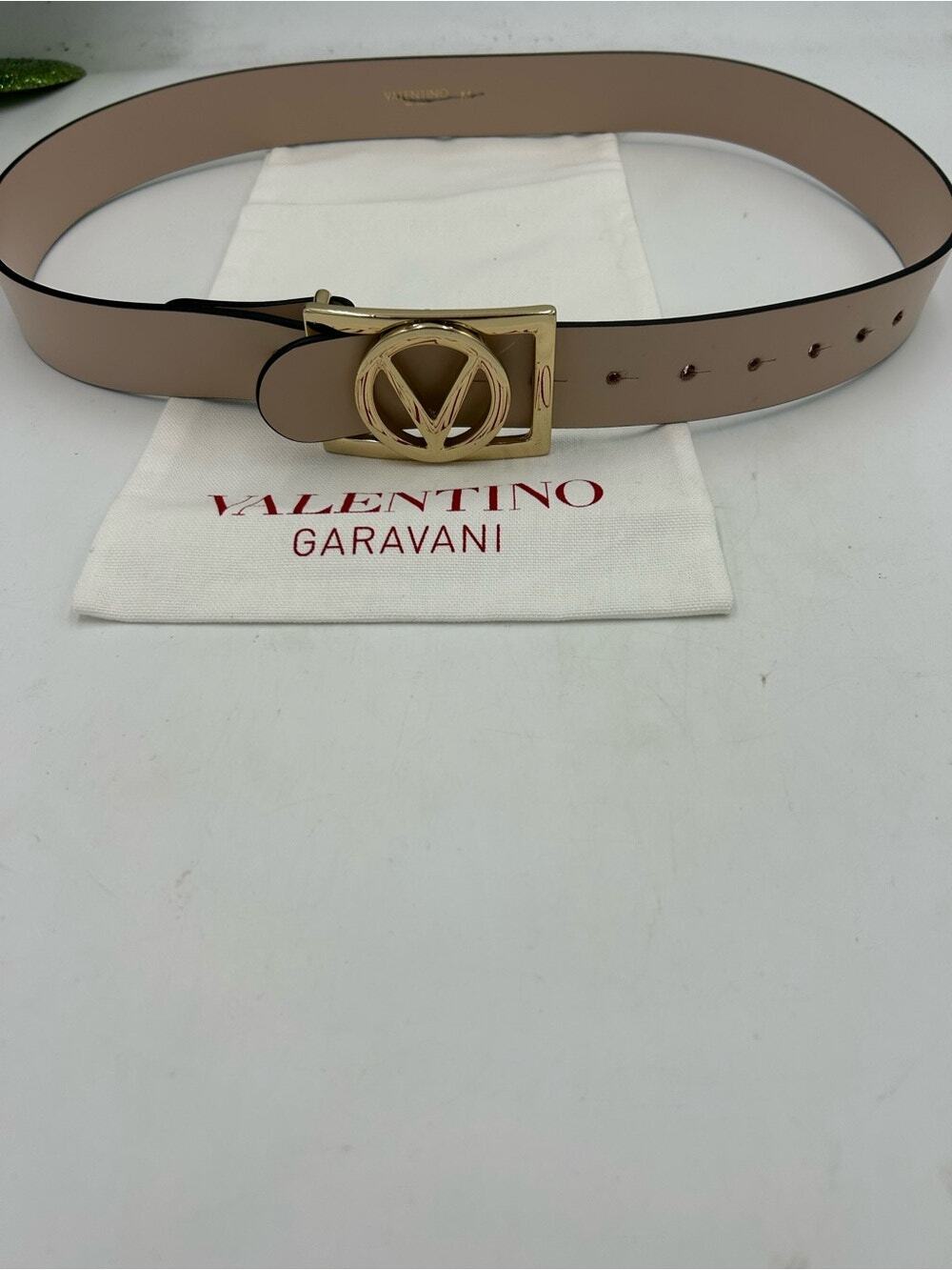 Women's Valentino, leather belt size medium/41 inches made in Italy